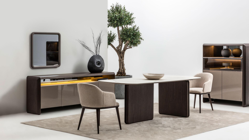 CALIFORM - ORCA DINING ROOM