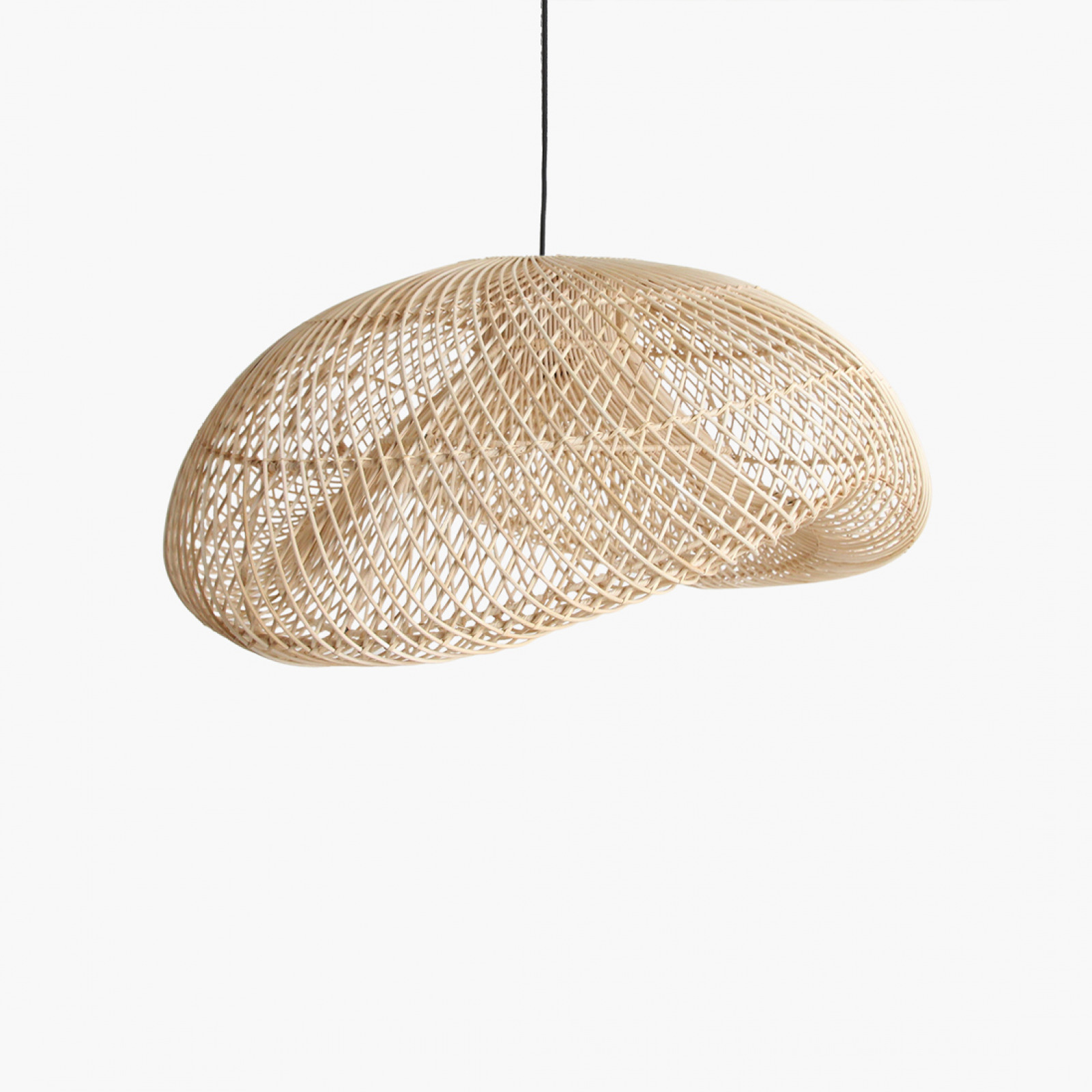 Maze rattan hanging lamp