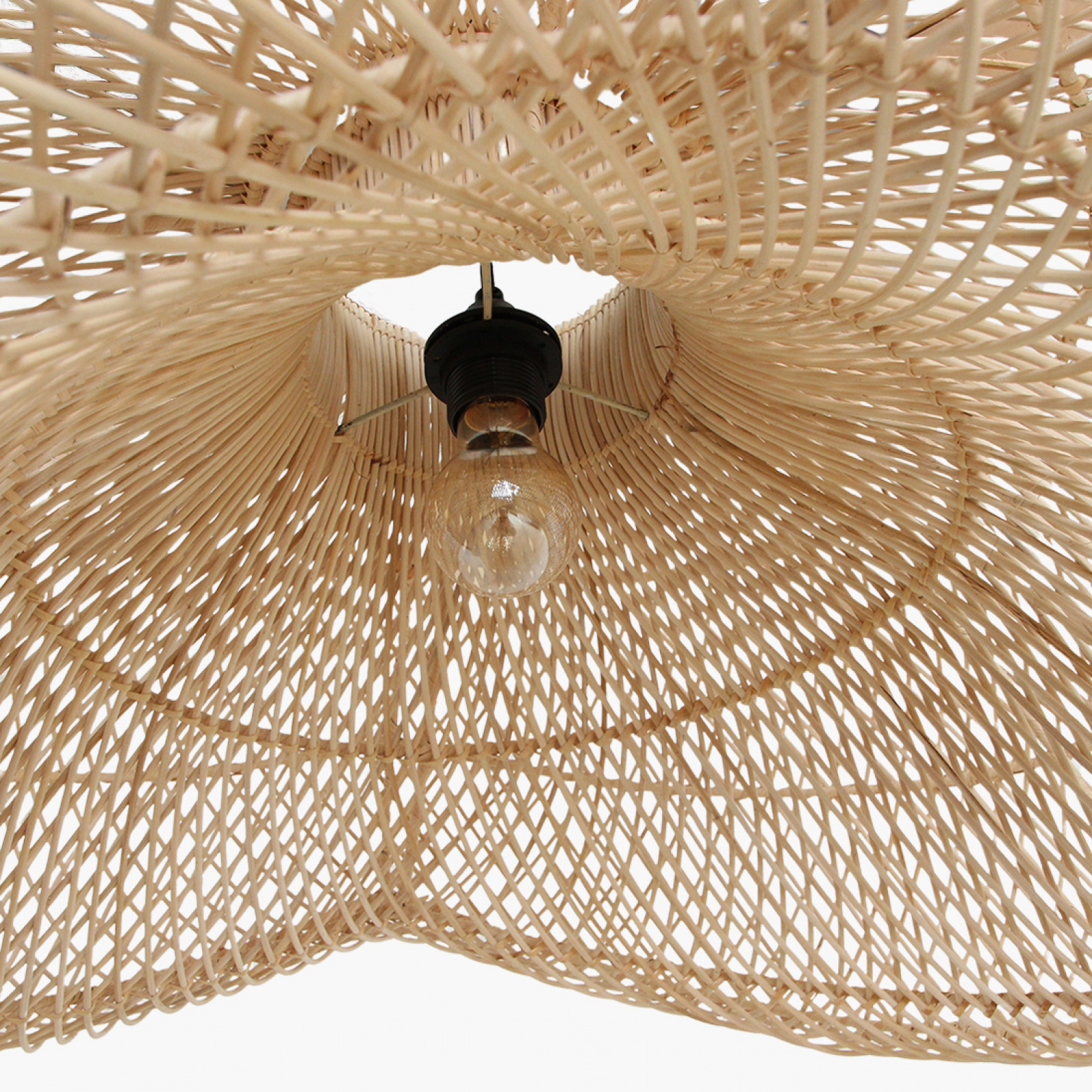 Maze rattan hanging lamp