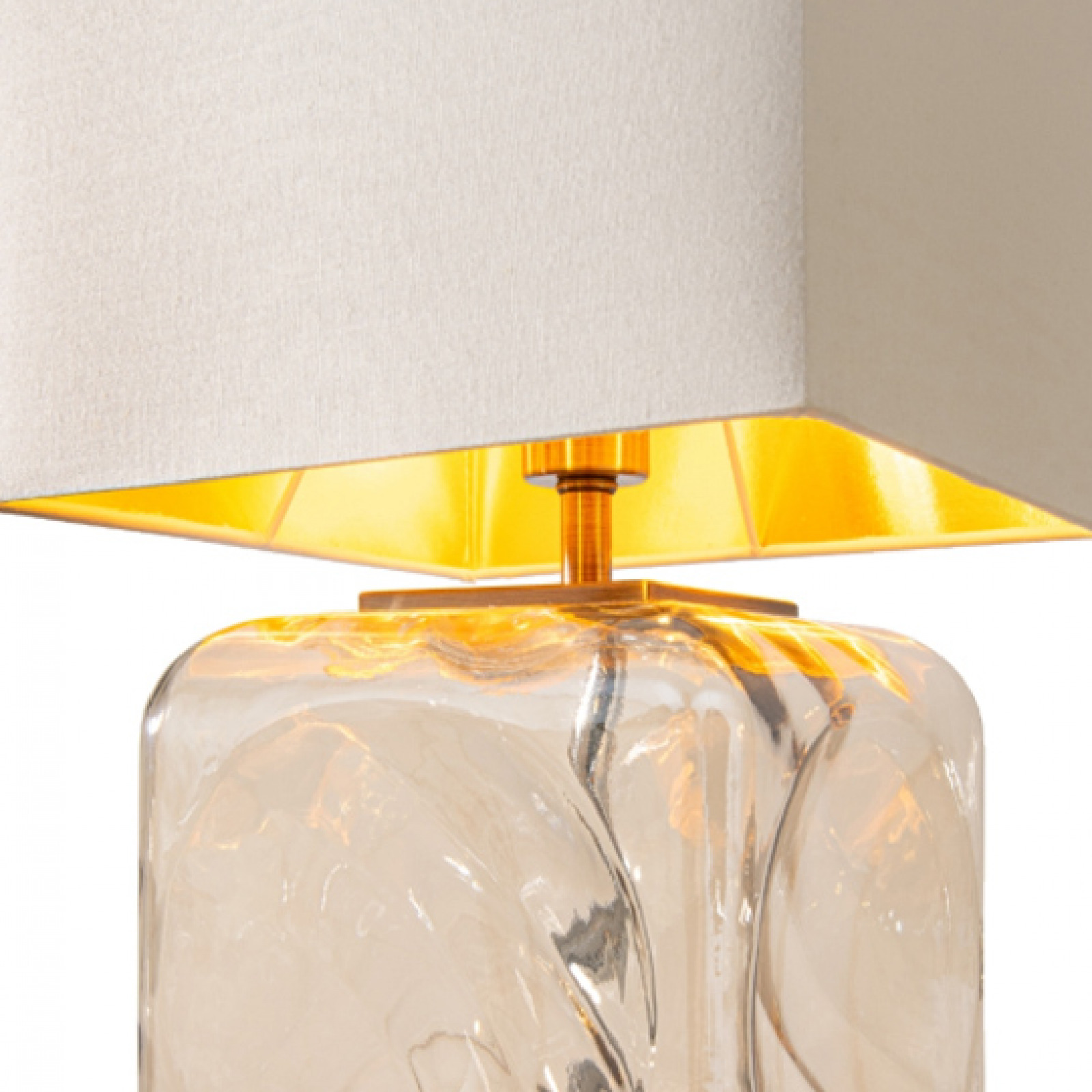 Kazan table lamp