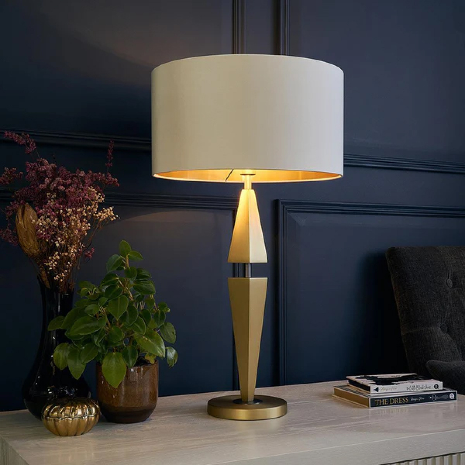 Serge table lamp