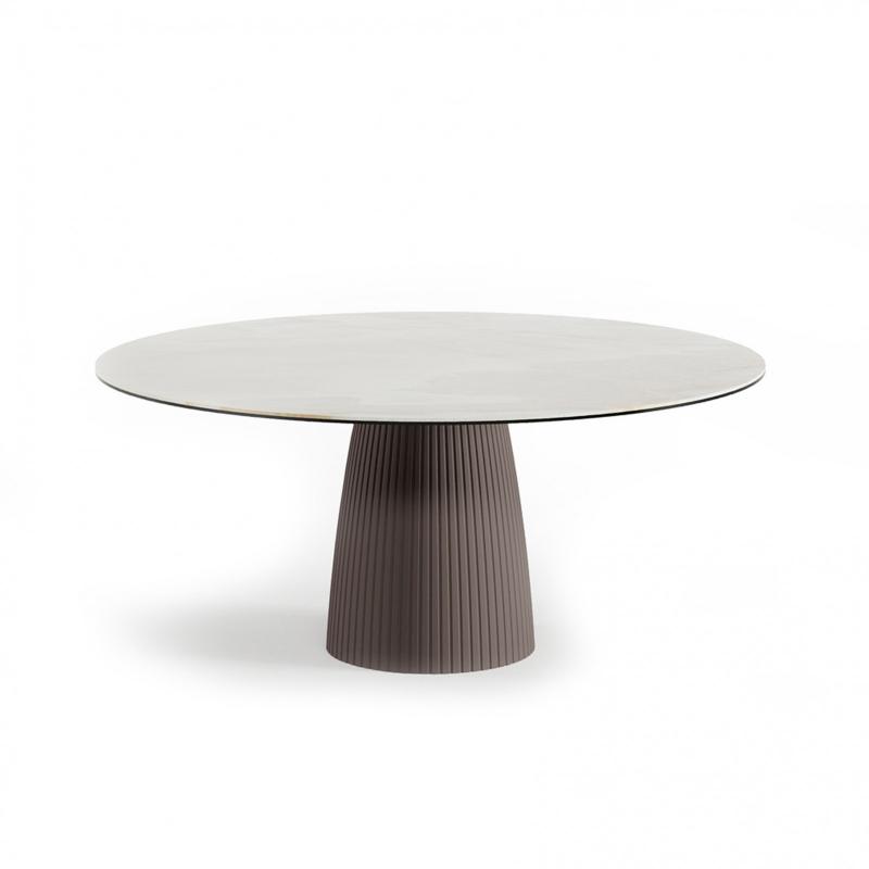 Pilea dining table