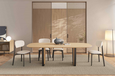 Barcelona oak dining table