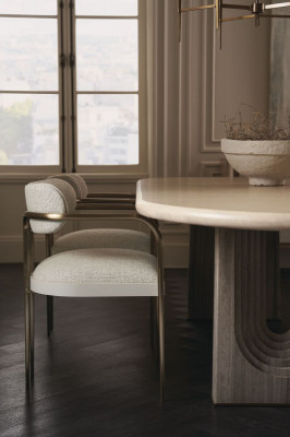 Ephasis chair