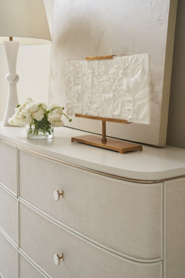 Lyon dresser