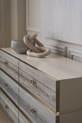 Bedrock dresser