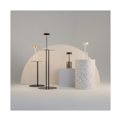 Battery table lamp