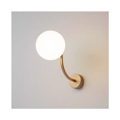Rendez-vous wall lamp