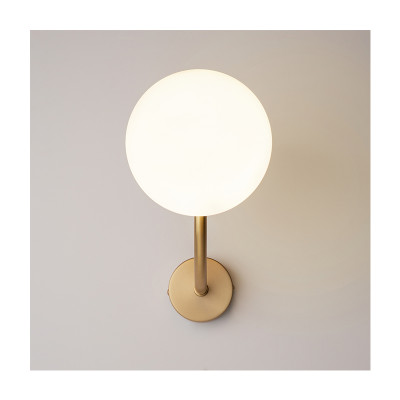 Rendez-vous wall lamp