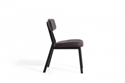 Yoka chair