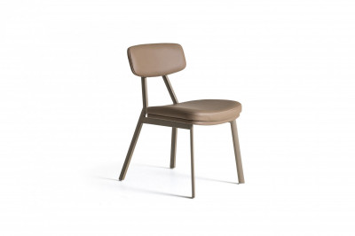 Yoka chair