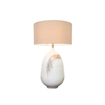 Aketa feather table lamp