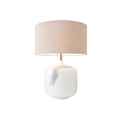 Aketa cream table lamp