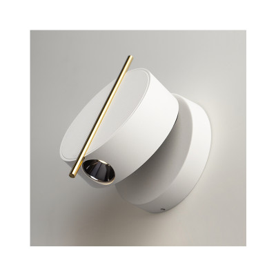 Nuance white-gold wall lamp