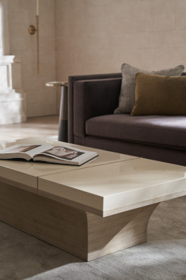 Full Break coffee table