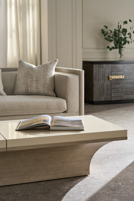 Full Break coffee table