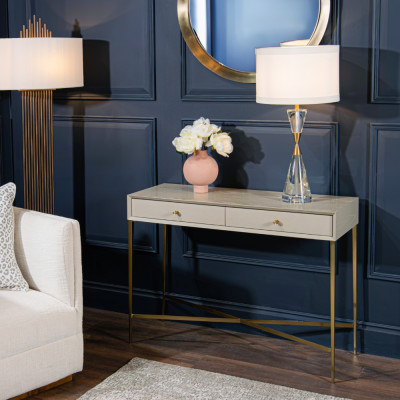 Finley CR dressing table