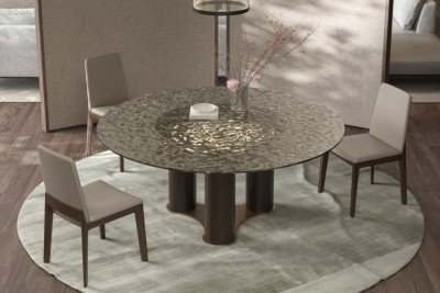Libre dining table