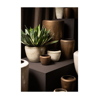 Kyleigh beige ceramic plant pot 