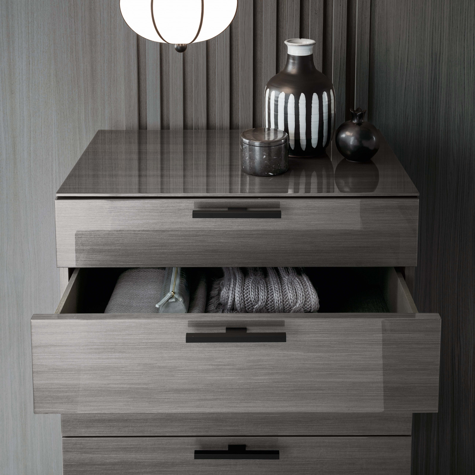 Novecento chest of drawers