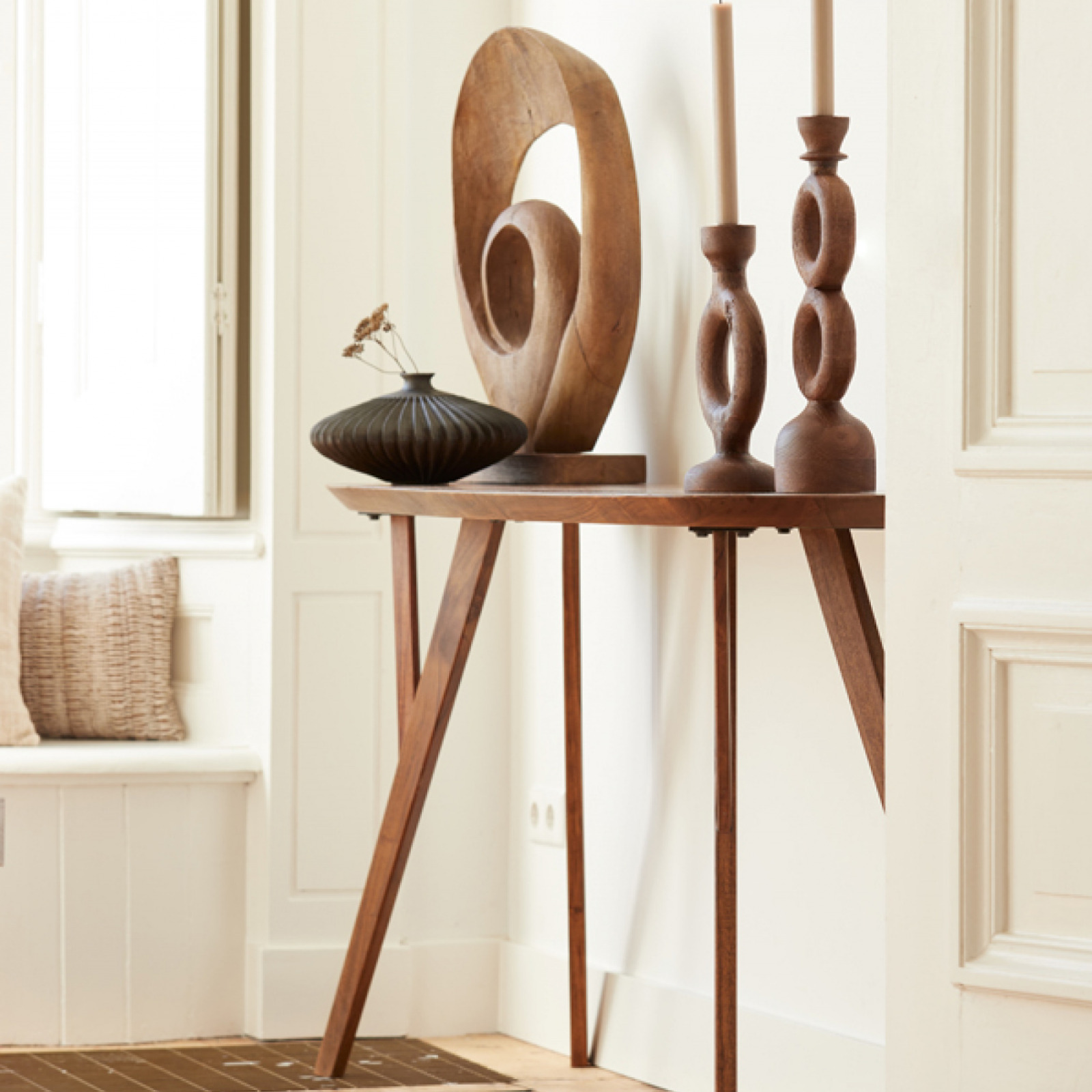 Quenza console table