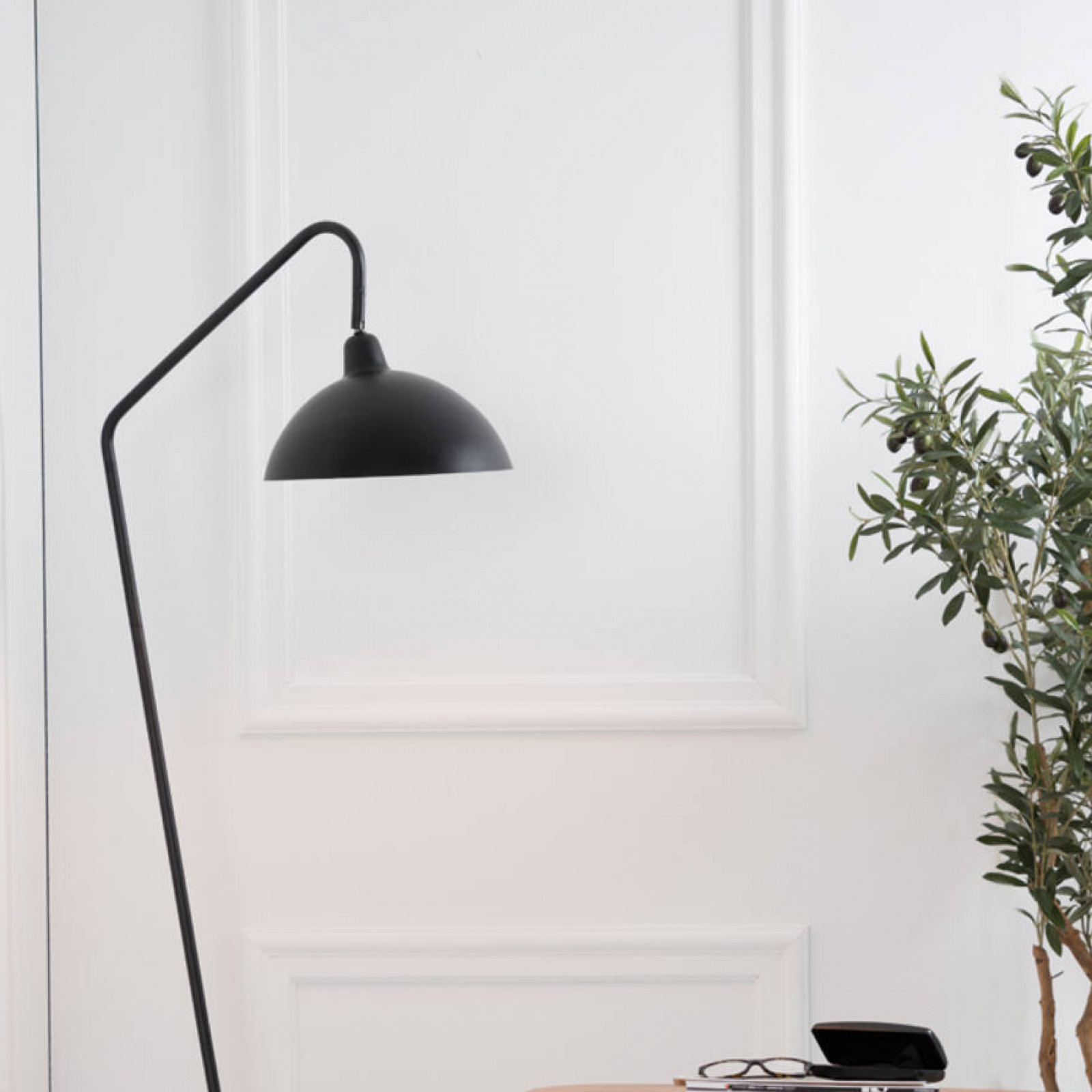 Orion floor lamp