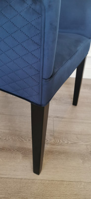 Quilted armless Victoria chair