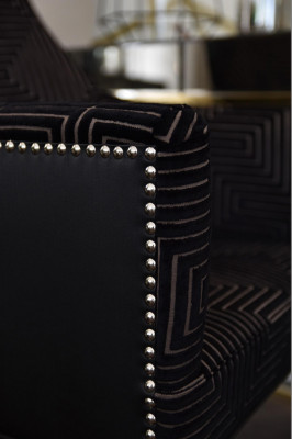 Viktória black velvet armchair