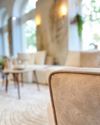 Lugano beige sofa with coffee table