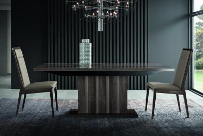 Matera dining table