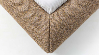 Puffy bed