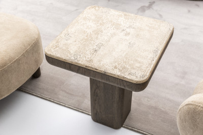 Puffy Plus sidetable