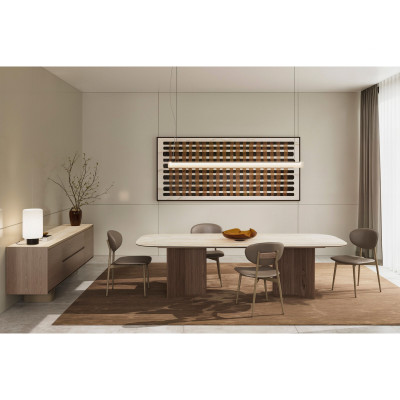 Quadro dining table
